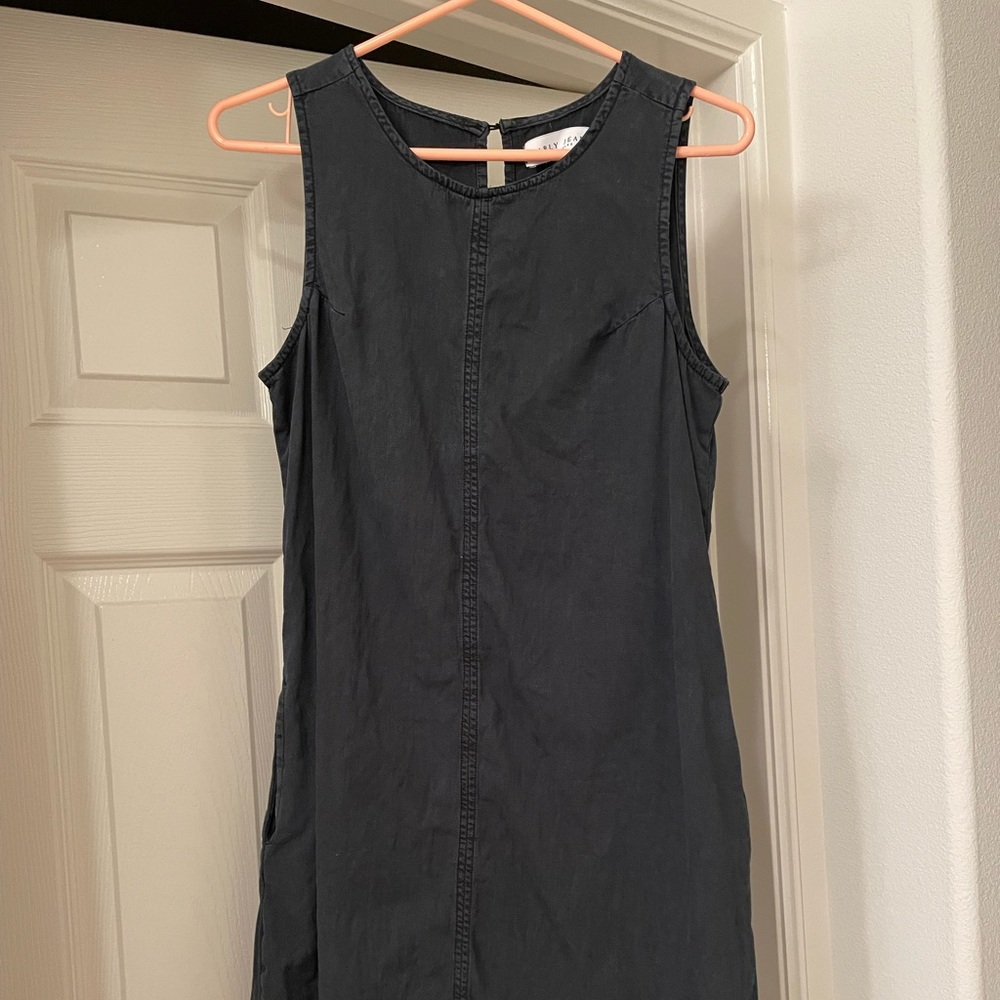 Carly Jean Los Angeles Preston dress in size Medium